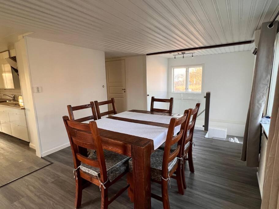 Lantlig Villa I Ljungbyhed Exteriér fotografie